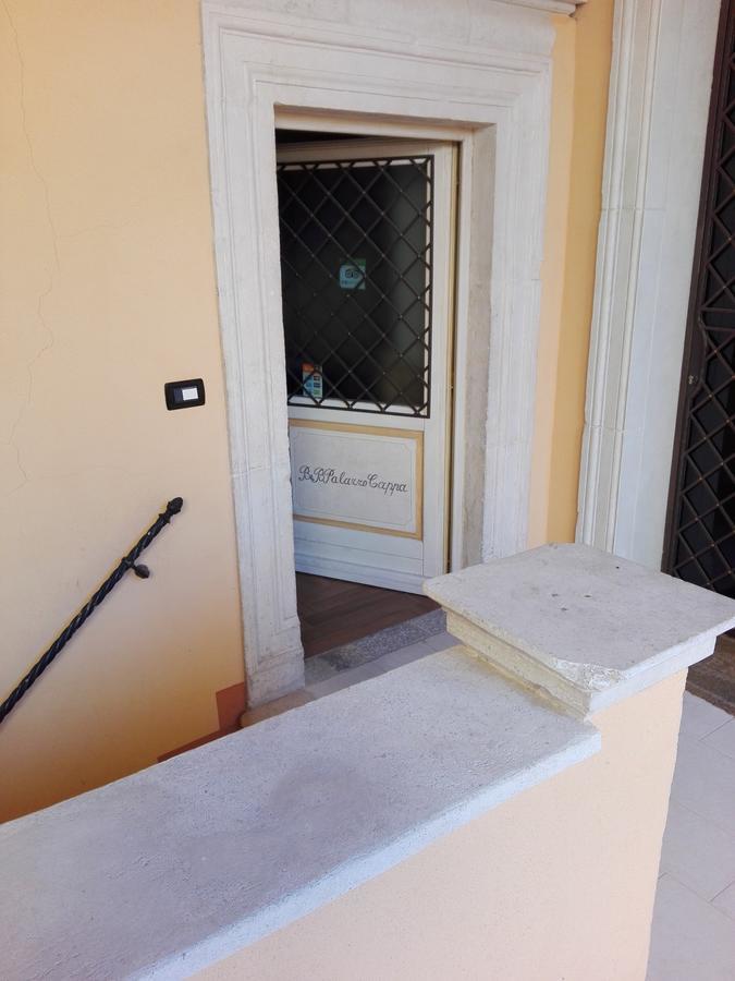 B&B Palazzo Cappa LʼAquila Exterior foto