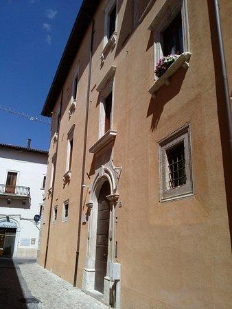 B&B Palazzo Cappa LʼAquila Exterior foto